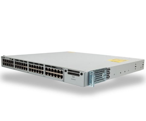C9300L-48T-4X-E Cisco Catalyst 9300L Switches 48 ท่าอากาศ สายต่อข้อมูลเฉพาะ 4X10G Uplinks Network Essentials