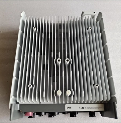 Ericsson RRU 4428 B3 ขนาดภายใน 420mm*335mm*125mm การออกแบบ