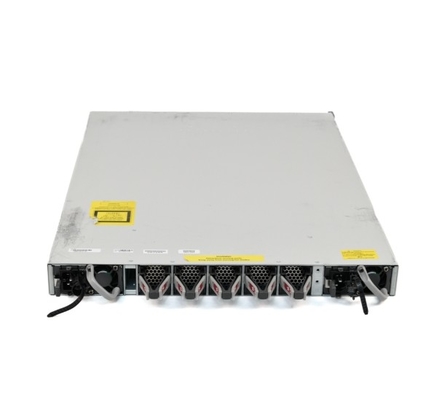 C9500-40X-E Cisco Switch Catalyst 9500 40 ท่าทาง 10Gig Switch Network Essentials