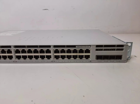 สวิตช์ Cisco C9200L-48P-4G-E 48 พอร์ต PoE+ พร้อม 4x1G Uplinks