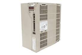 Yaskawa SGDM-50ADA Sigma-II เซอร์โวไดรฟ์ (5kW, 3-Phase 200-230V, 32.8A)