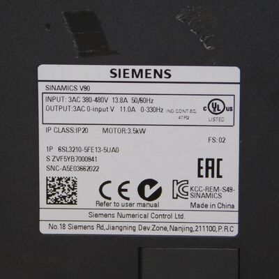 Siemens 6SL3210-5FE13-5UA0 SINAMICS V90 Servo Drive พร้อมกำลังไฟ 3.5 กิโลวัตต์, อินพุต 380-480 V AC และการป้องกัน IP20
