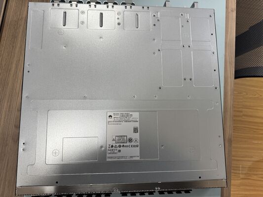 สวิตช์ดาต้าเซ็นเตอร์ CE8875-24BQ8DQ-B, 24×200GE QSFP56, 8×400GE QSFP-DD, 16Tbps, 2400Mpps, จัดการได้