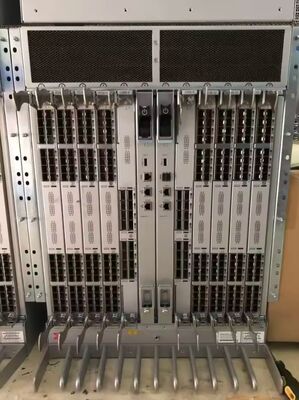 Brocade BR-DCX8518-B-0001 DCX 8510-8 SAN Backbone Director Switch, 10.2Tbps, 16G FC, ชุดองค์กร