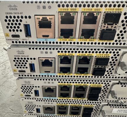 เราเตอร์ขอบองค์กร C8300-2N2S-6T, 6 × 1G พอร์ต Gigabit RJ45, ช่องเสียบโมดูล 2NIM+2SM, แหล่งจ่ายไฟคู่สำรอง, พร้อมสำหรับ SD-WAN