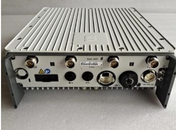 Ericsson Radio 2219 B1 A High Performance Outdoor Macro Radio Unit สําหรับสถานีฐานมือถือรองรับหลายมาตรฐาน เช่น GSM WCDMA และ LTE